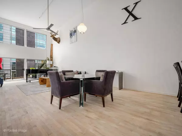 Chicago, IL 60607,203 S Sangamon ST #310