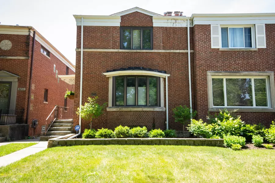 8213 Lake ST, River Forest, IL 60305