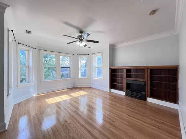 Chicago, IL 60629,6424 S Talman AVE #2