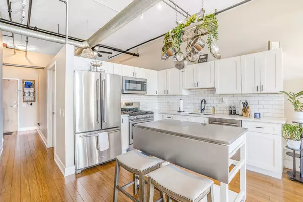 Chicago, IL 60616,2024 S Wabash AVE #304