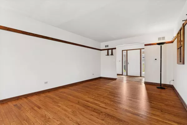 Woodstock, IL 60098,970 Tara DR