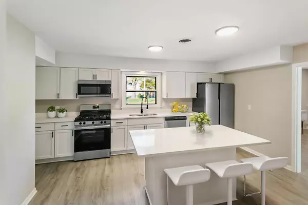 Kankakee, IL 60901,1431 W Vanmeter ST