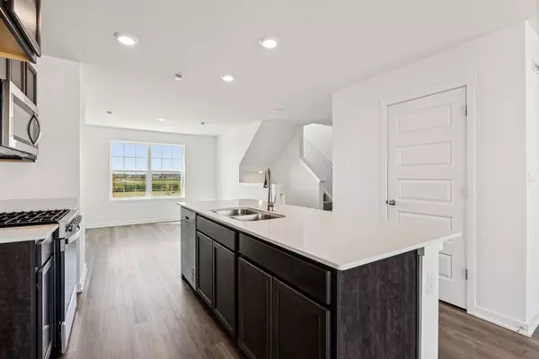 Hampshire, IL 60140,879 Briar Glen CT