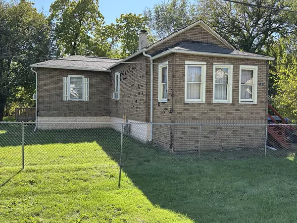 1611 Indian AVE, Aurora, IL 60505