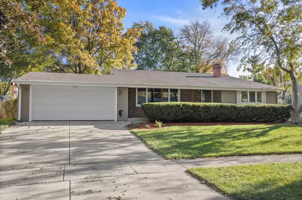 571 Estate DR, Buffalo Grove, IL 60089