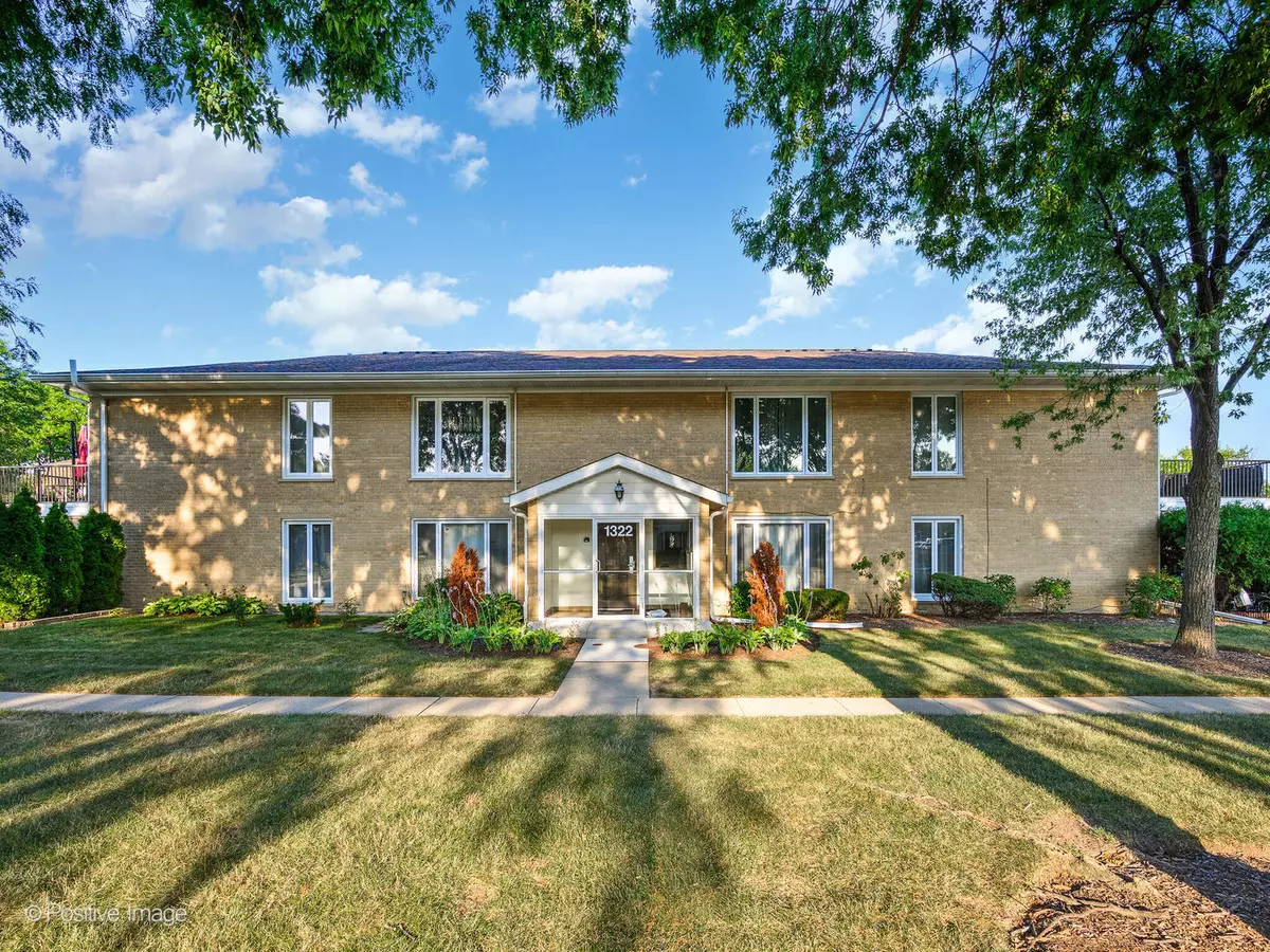 Arlington Heights, IL 60005,1322 S New Wilke RD #1C