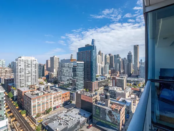 Chicago, IL 60654,303 W OHIO ST #2201