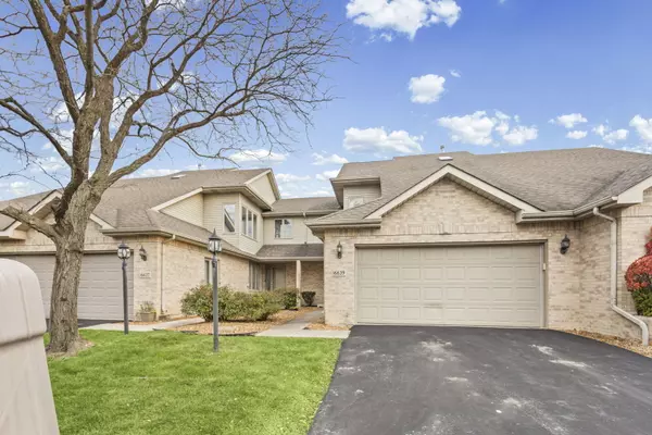 Tinley Park, IL 60477,16639 Lismore CT