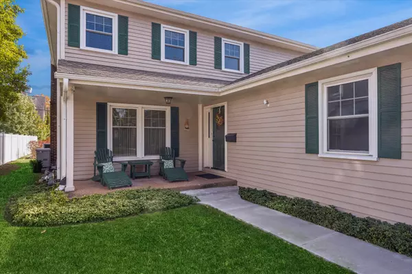 Western Springs, IL 60558,4057 Forest AVE