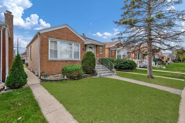 Chicago, IL 60629,3715 W 69th ST