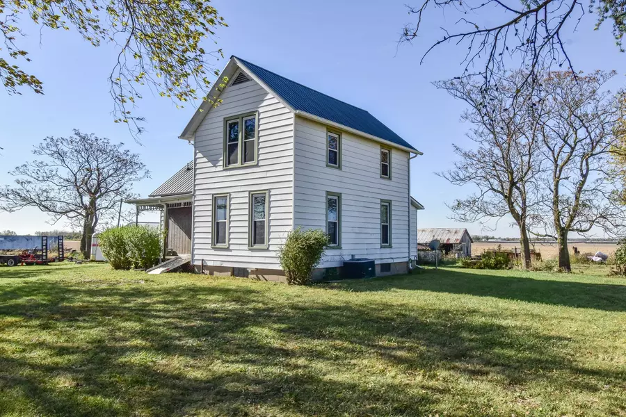 19877 N 1600 East RD, Pontiac, IL 61764