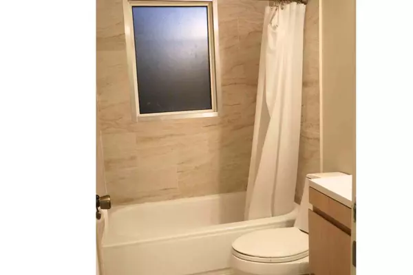 Romeoville, IL 60446,420 Garland AVE