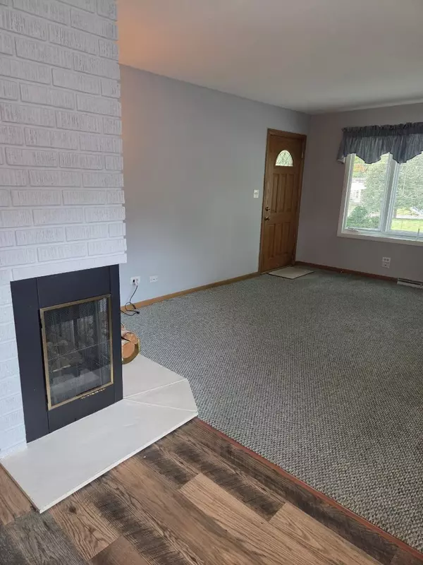 Mundelein, IL 60060,215 Brice AVE