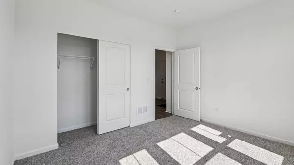 Bartlett, IL 60103,1228 Wild Tulip CIR