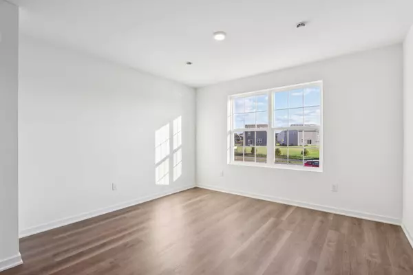 Hampshire, IL 60140,877 Briar Glen CT