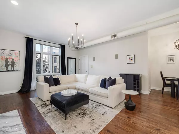 Chicago, IL 60642,463 N GREEN ST #2S