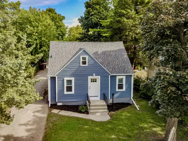 Round Lake Beach, IL 60073,1511 Pine Grove AVE