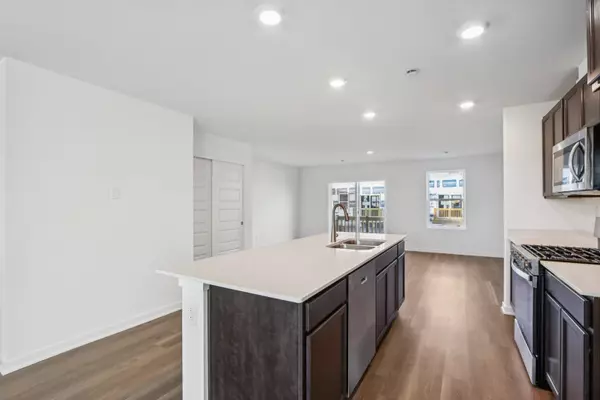 Pingree Grove, IL 60140,1451 Oakfield LN