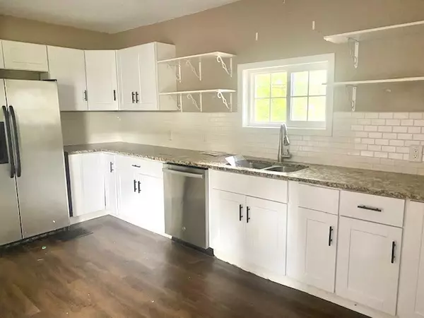 Dixon, IL 61021,802 S Peoria AVE