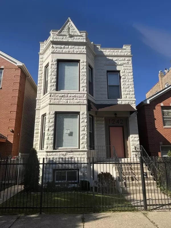 1242 S Sawyer AVE, Chicago, IL 60623