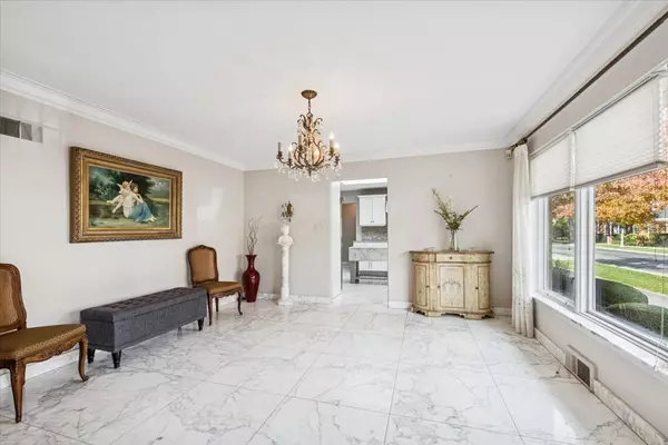 River Forest, IL 60305,1344 Monroe AVE