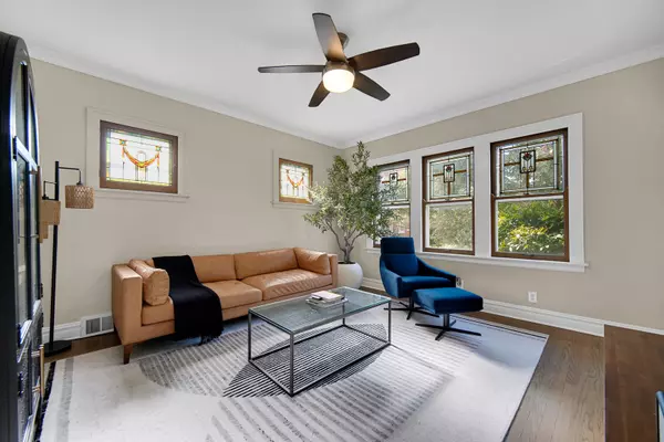 Brookfield, IL 60513,3921 Sunnyside AVE