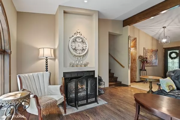 Wauconda, IL 60084,28855 N Garland RD