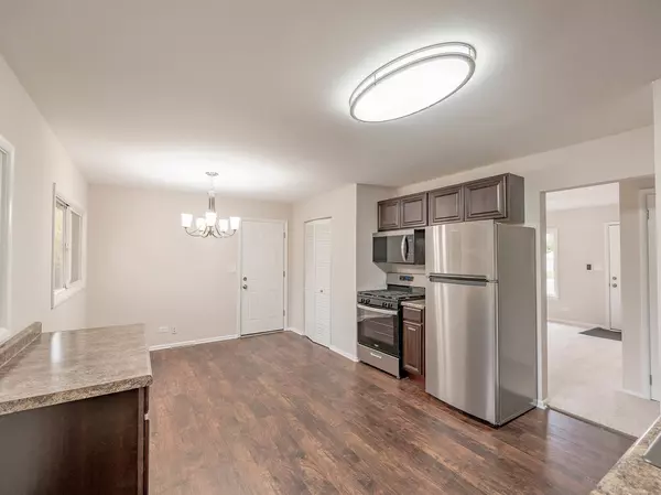 Streamwood, IL 60107,418 Tanglewood DR