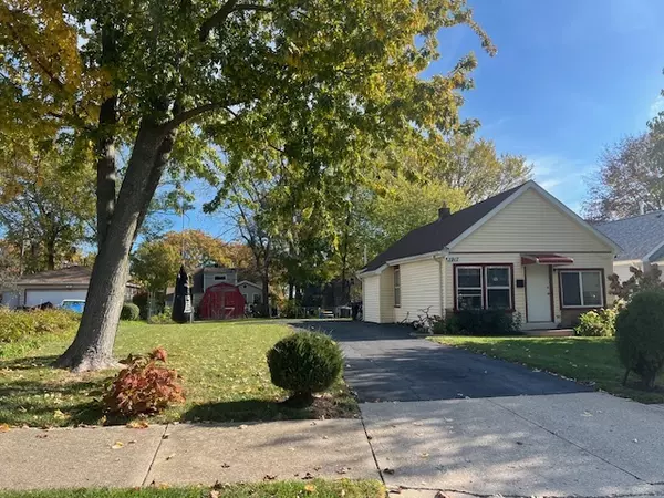 North Chicago, IL 60064,1917 Honore AVE