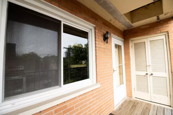 Chicago, IL 60626,1545 W Chase AVE #305