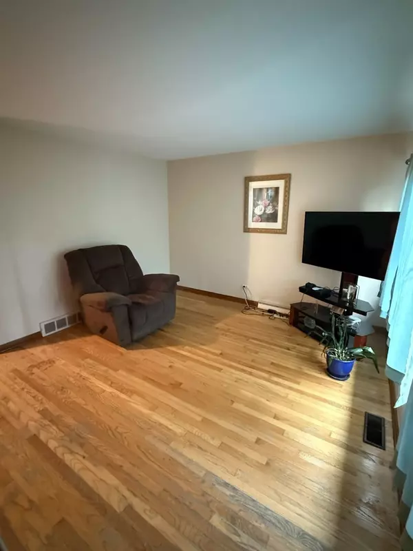 Chicago, IL 60641,3415 N Kenton AVE