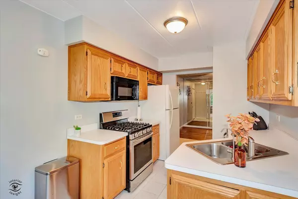 Oak Forest, IL 60452,5150 Shadow Creek DR #4