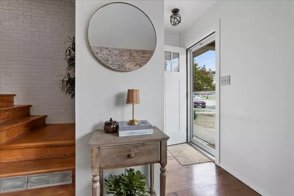 Bloomington, IL 61701,2210 E Lincoln ST