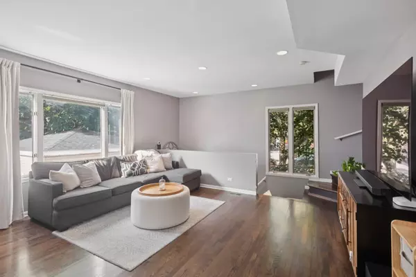 Chicago, IL 60622,1747 W Pierce AVE #2