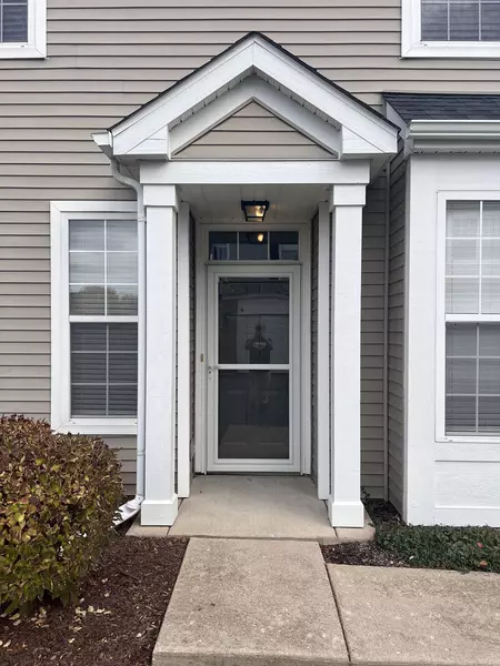 5111 Freeport CT, Plainfield, IL 60586