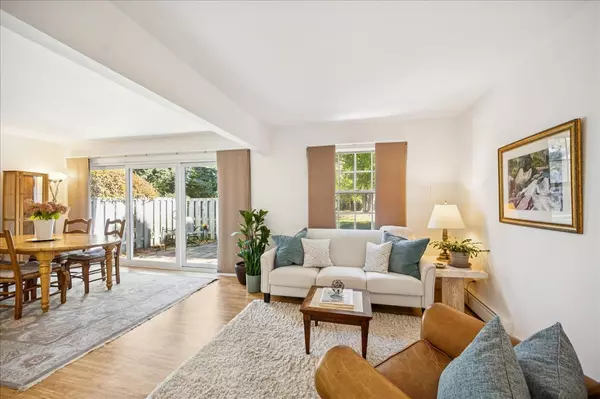 Northfield, IL 60093,387 Bristol ST