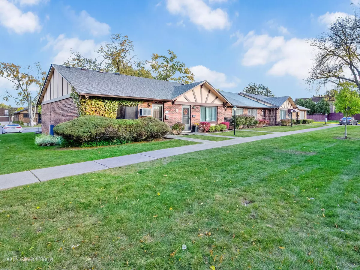 Villa Park, IL 60181,1S265 Dillon LN