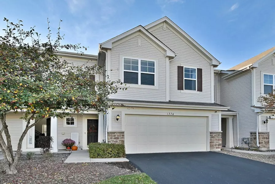 1374 Newport CIR, Pingree Grove, IL 60140