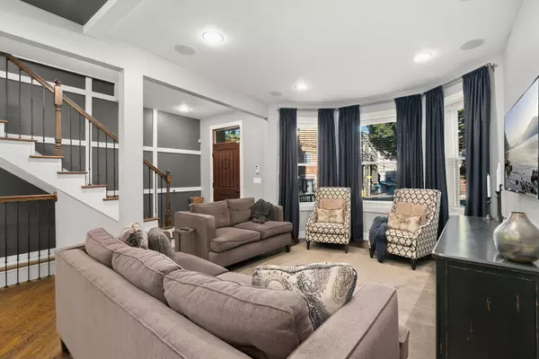 Chicago, IL 60618,3940 N Christiana AVE