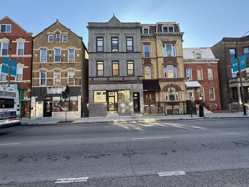 1813 S Ashland AVE, Chicago, IL 60608