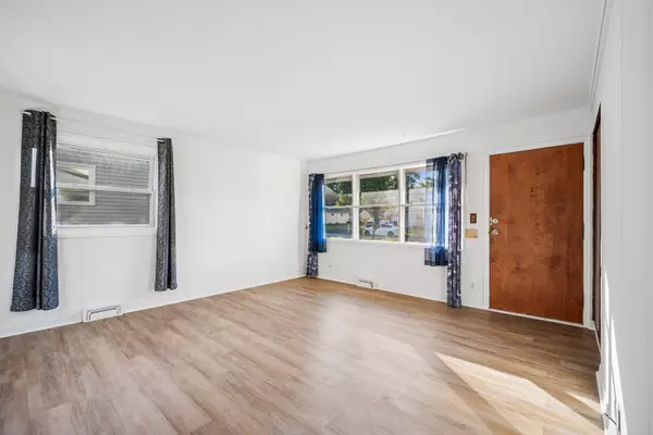 St. Charles, IL 60174,407 Union AVE