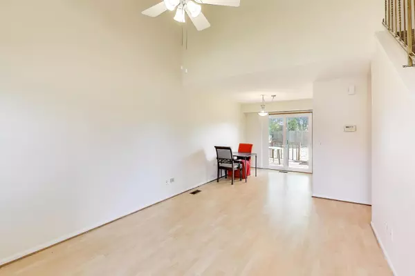 Aurora, IL 60504,Address not disclosed