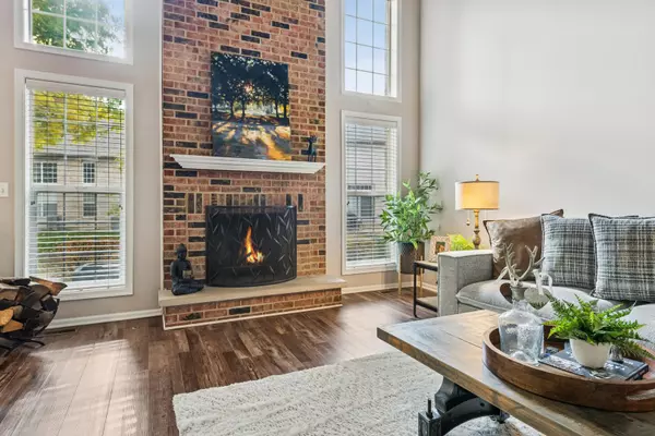 Hoffman Estates, IL 60192,2166 Ivy Ridge DR