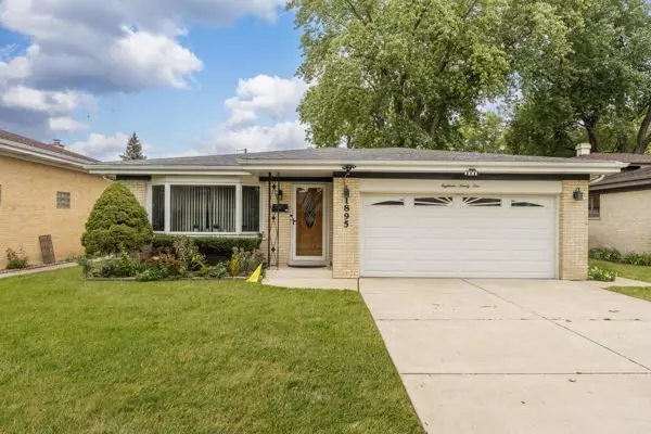 Des Plaines, IL 60018,1895 Birch ST