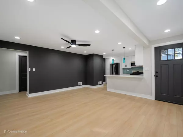 North Chicago, IL 60064,1521 Seymour AVE