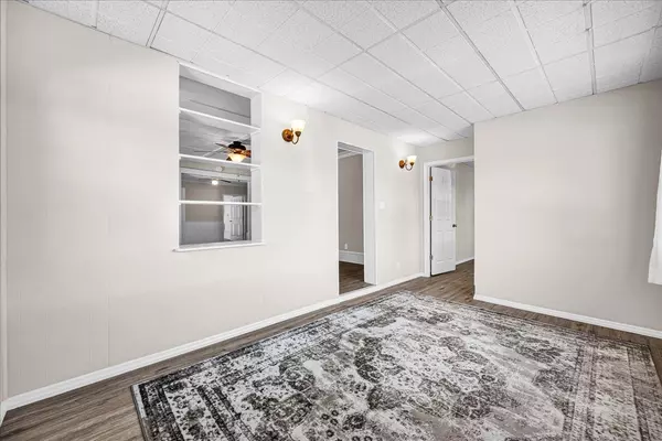 Bloomington, IL 61701,1406 W Walnut ST