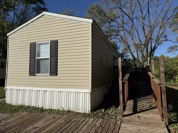 1712 S Dixie HWY #118, Crete, IL 60417