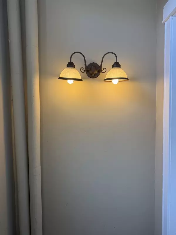 Chicago, IL 60612,1006 S Oakley BLVD