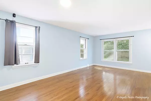 Waukegan, IL 60085,722 W Keith AVE