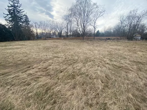 Harvard, IL 60033,710 1/2 Dewey ST